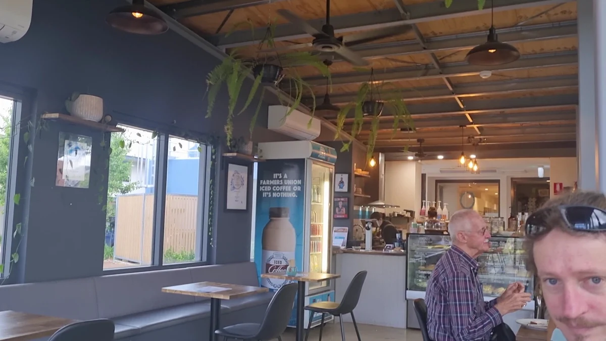 Vibe, High Street Café