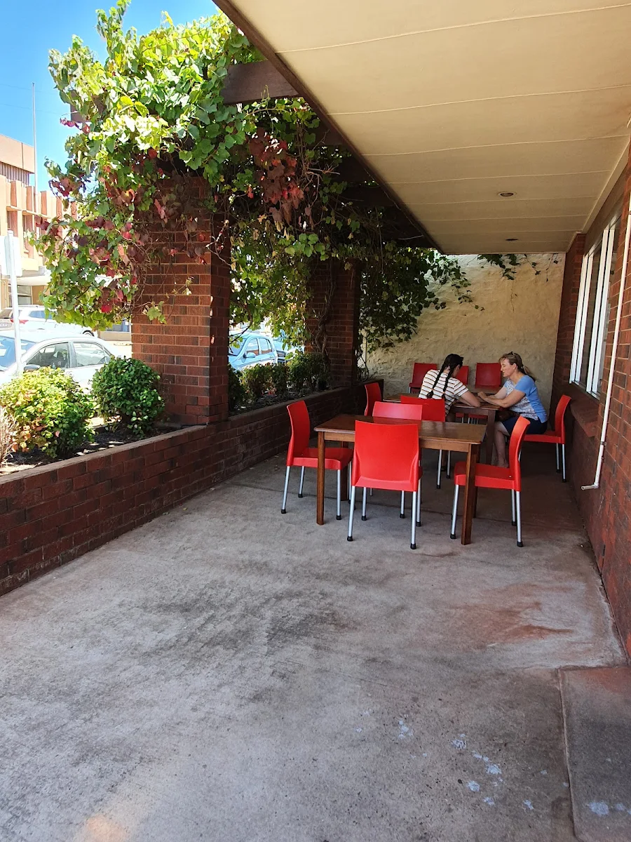 Vibe, Blended Cafe