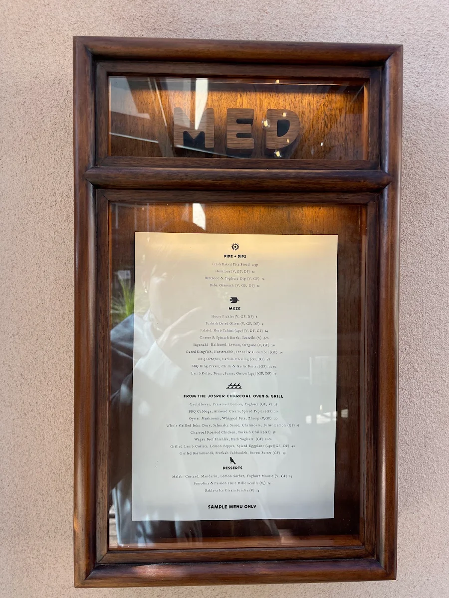 Menu, Med Barton