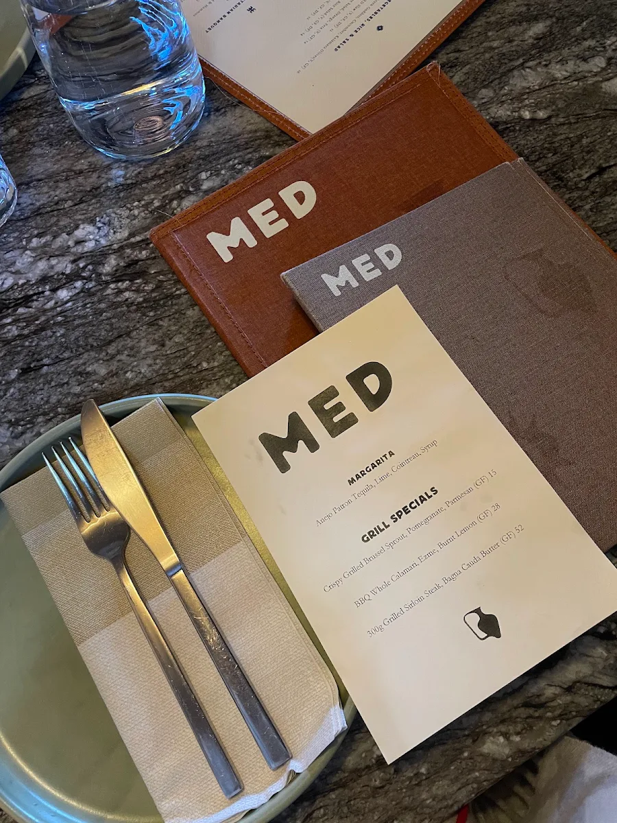 Menu, Med Barton