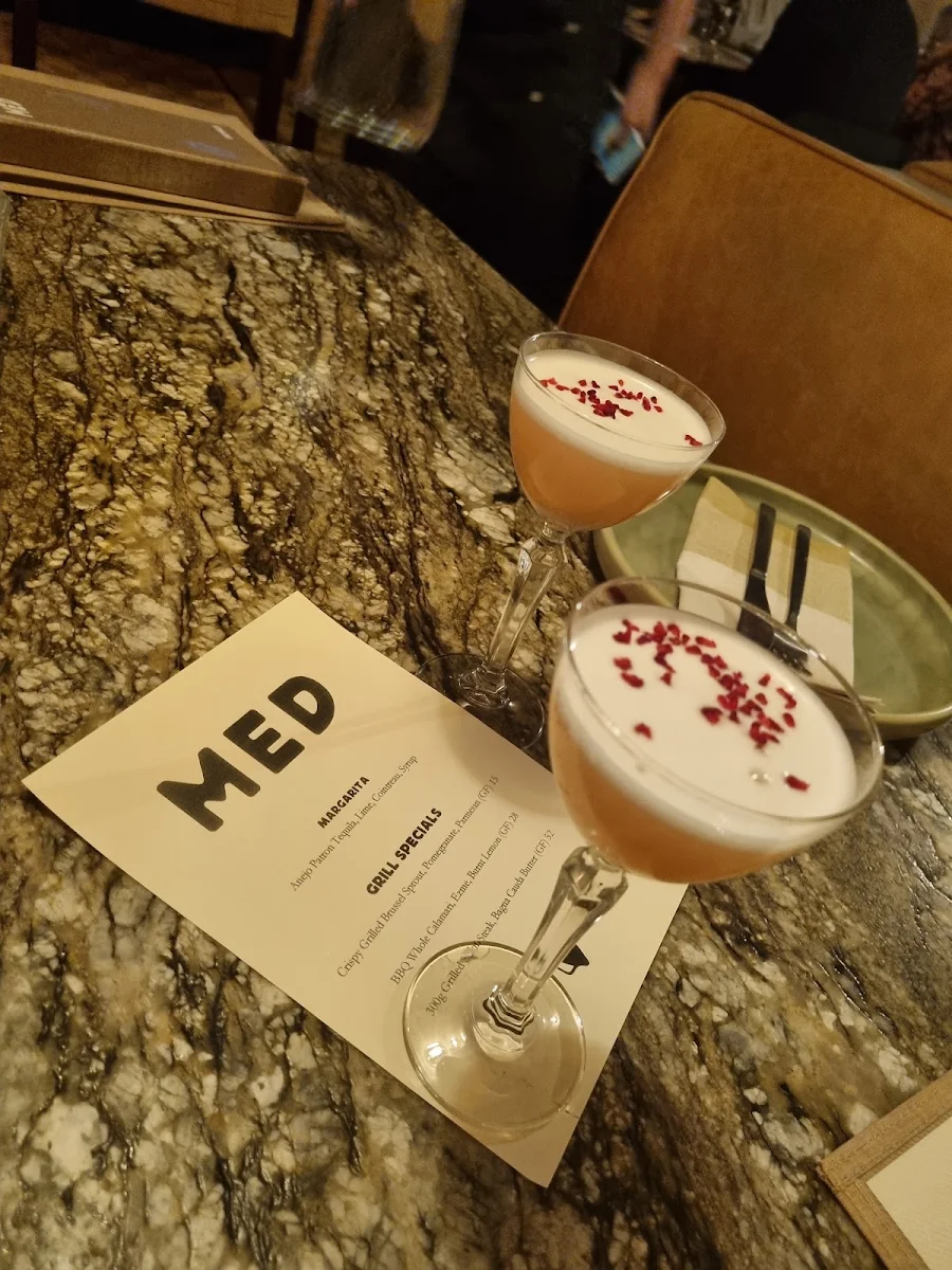 Menu, Med Barton