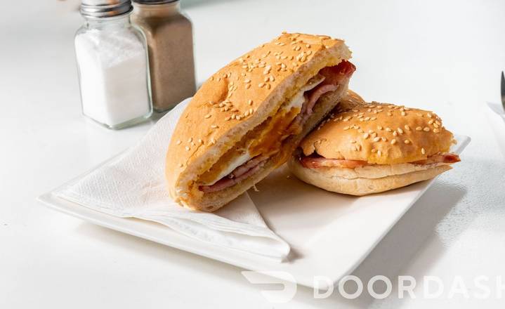 Bacon & Egg Roll