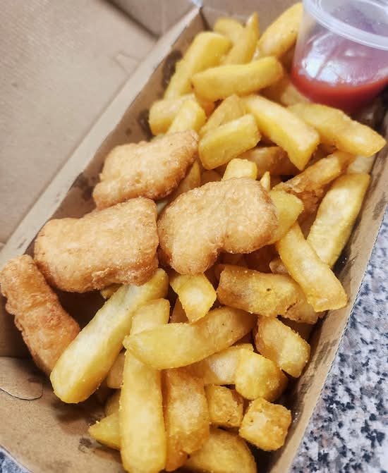 Kids Nuggets and Chips