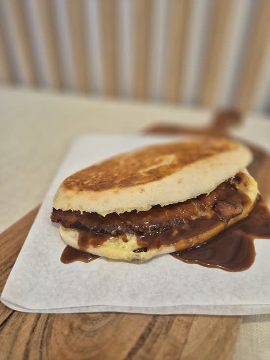 Schnitzel, Cheese & Gravy Roll