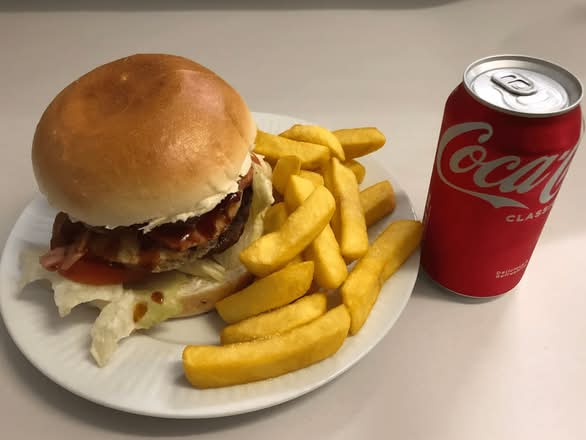 Hamburger Meal