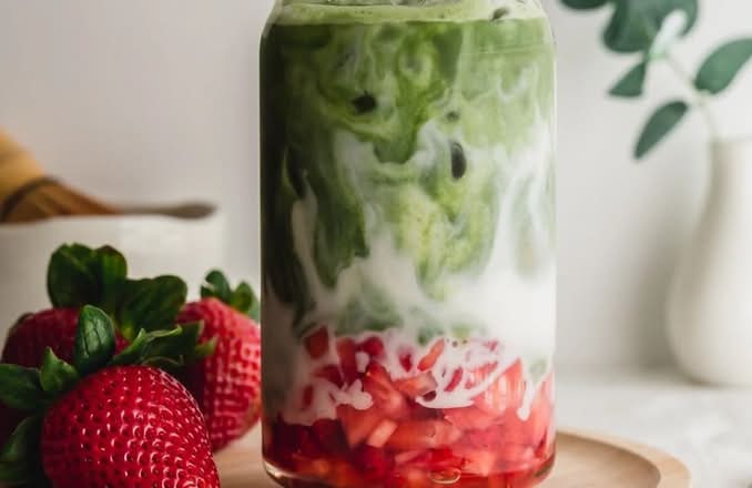 ICED Strawberry MATCHA GREEN TEA LATTE