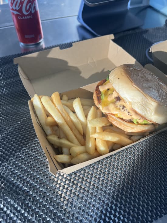 Smash beef burger