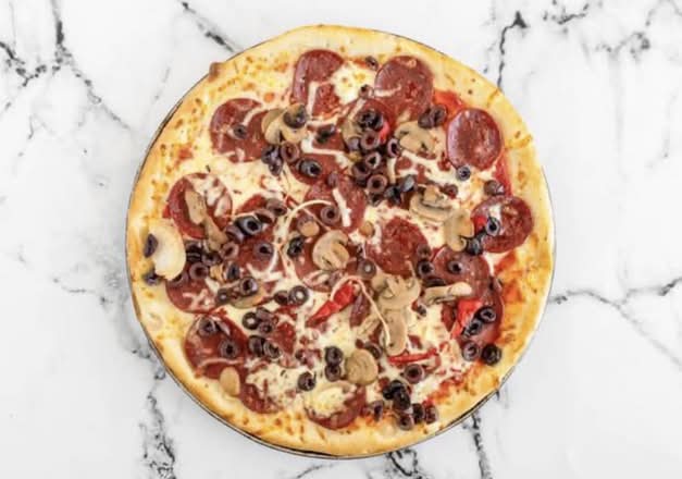 Small pepperoni pizza