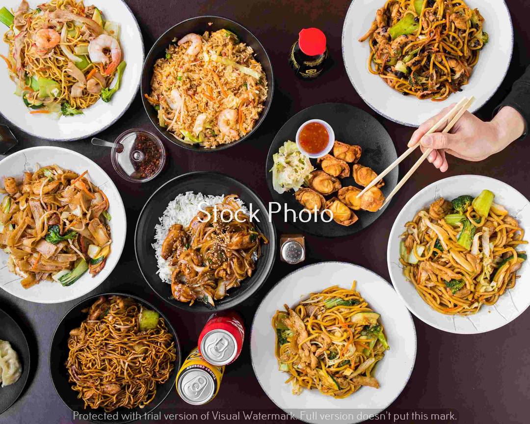 Yummy Noodle House cover