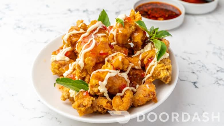 Fried Chicken With Sweet Chilli And Mayo ( Main size)