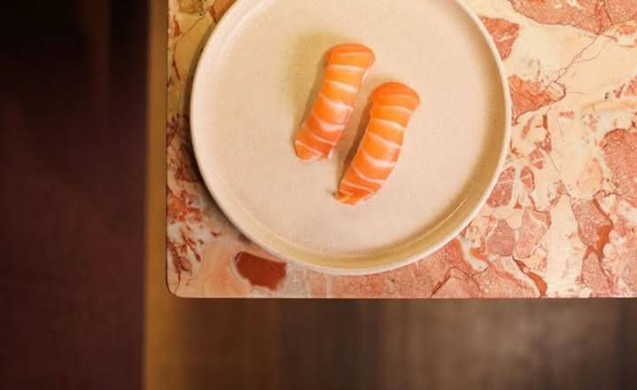 Salmon Nigiri (A) | 2 Pieces