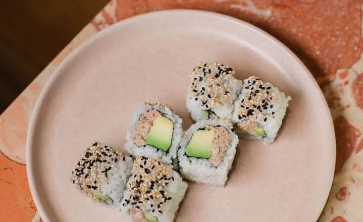 Cooked Tuna Sushi Roll