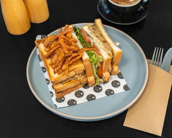 Rendang Club Sandwich
