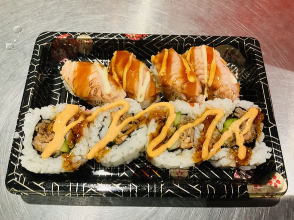 Spicy Salmon Mix