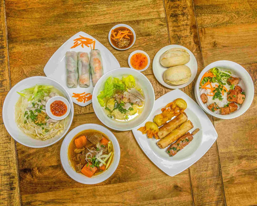Tu's Viet Kitchen cover