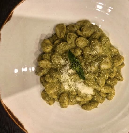 Gnocchi Pesto (V)
