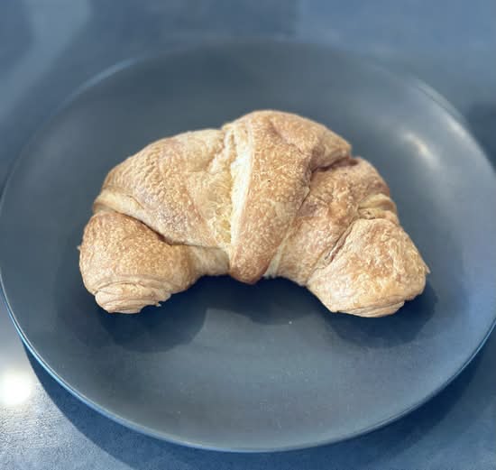 Plain croissant