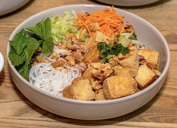Noodle Salad with Crispy Tofu