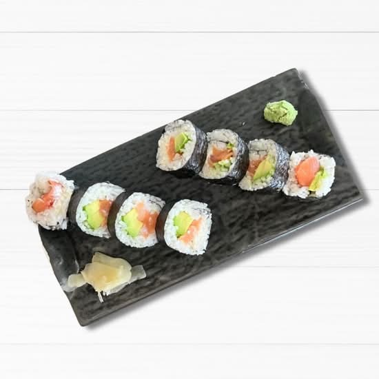 Fresh Salmon Roll