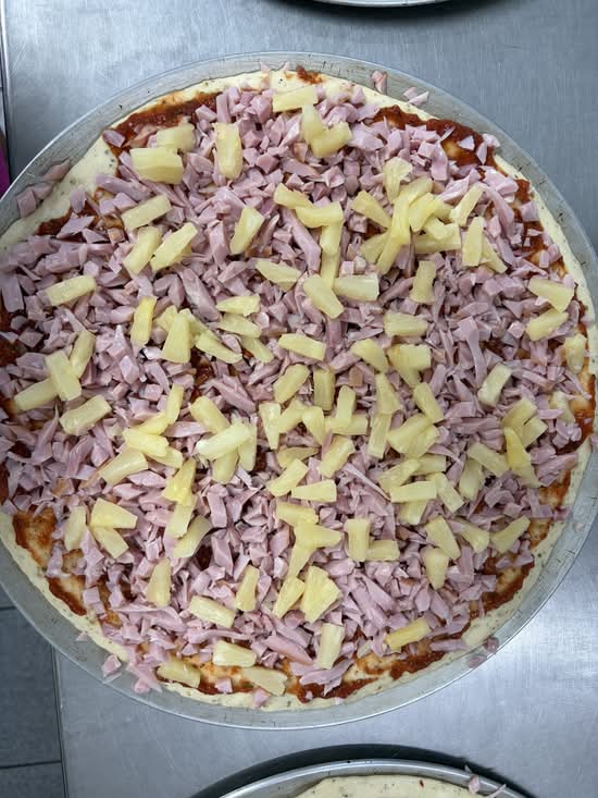Hawaiian Pizza