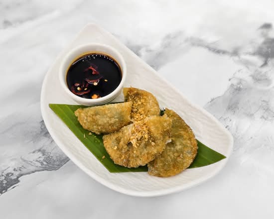 Crispy Chive Dumplings (V)