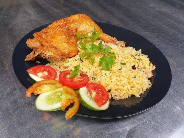 Crispy Chicken Fried Rice ( Cơm Gà Xối Mỡ)