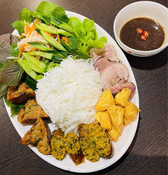 Vermicelli with tofu and shrimp paste ( Bún Đậu Mắm Tôm)