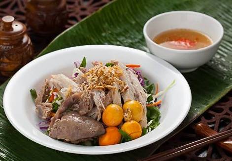 Sliced Chicken Salad ( small) ( Gỏi Gà Xé Nhỏ)