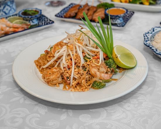 Stir Fried Rice Noodles (Pad Thai)