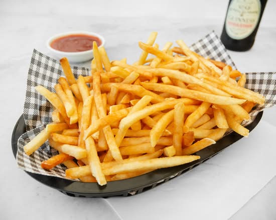 Shoestring Fries with Tomato Sauce