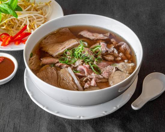 Vietnamese Beef Noodle Soup (PHO)