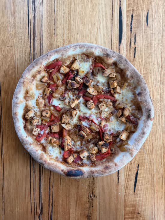 Luigi BBQ Chicken Pizza (GFO)(DFO)