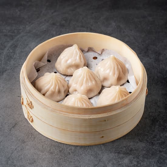 Xiao Long Bao (Soup Dumplings 6pcs)