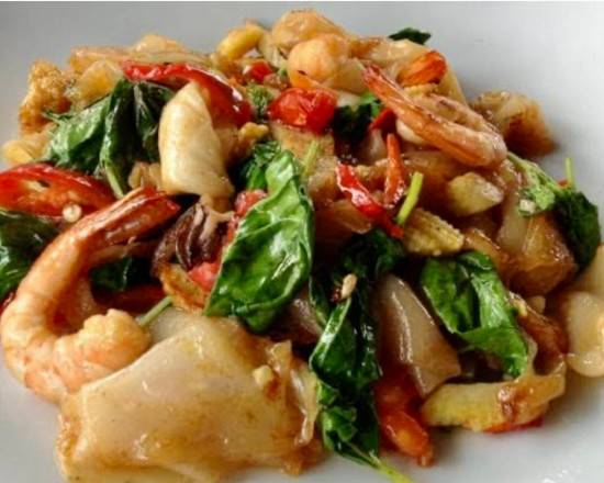 Chilli Basil Noodles (Drunken noodles) mind