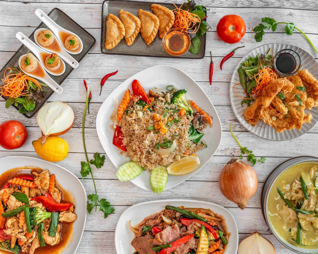 Giant Thai Restaurant cover