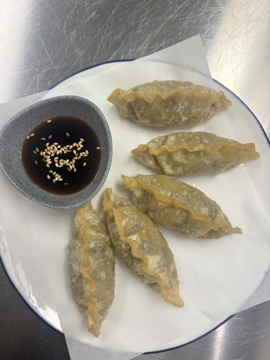 Galbi mandu (Beef dumplings)
