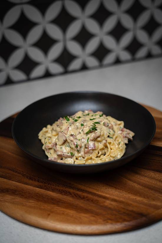 Mafaldine Carbonara Pasta