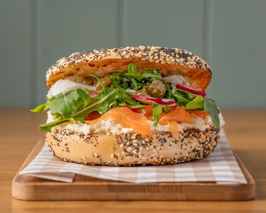 The Willo Smoked Salmon Bagel