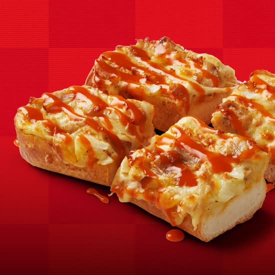Buffalo Chicken Loaded Garlic Bread
