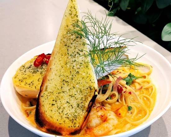 Tom Yum  Prawn  Spaghetti