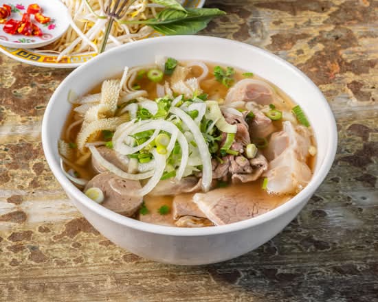 Phở Đặc Biệt Special