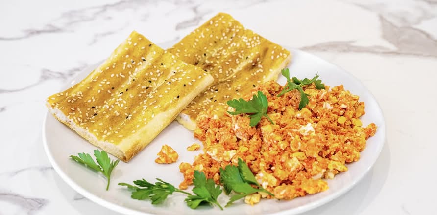 Tomato Scrambled egg Omelette