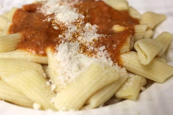 Penne Bolognese family size 2.5 kg (cold)