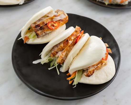 Roast Chicken Bao Bun