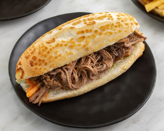 stir fry Beef Banh Mi