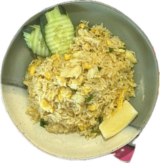Crab meat fried rice ข้าวผัดปู