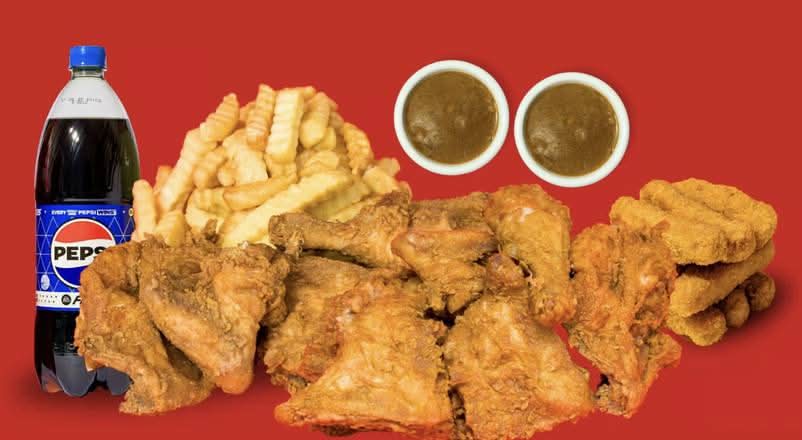 (F2) 10 Pieces of Southern Fry, Regular Chicken Chippies, Family Chips, Large Gravy and a 1.25L Drink