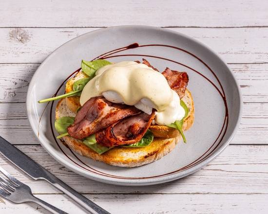 Eggs Benedict with Bacon