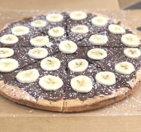 Banana Nutella Dessert Pizza