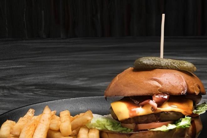 The Classic Cheeseburger